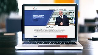 Deutsche StiftungsAkademie Homepage-Ansicht auf Laptop